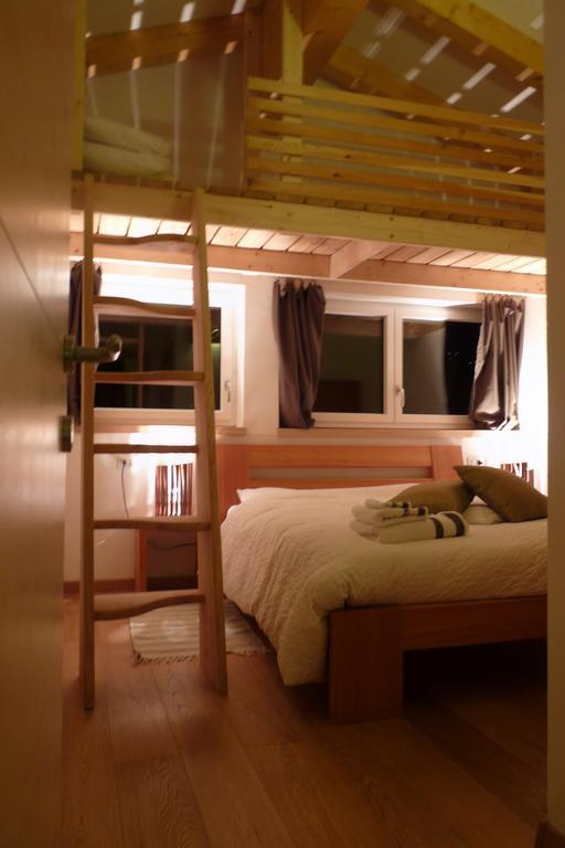 B&B Casa Sul Lago - Appartamenti Calceranica al Lago Habitación foto